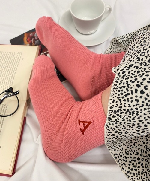 WEGO(ウィゴー)の「WEGO/ワンポイント刺繍リブソックス(ソックス/靴下・レディース・ホワイト/ピンク/イエロー/オレンジ/ブルー・FREE)」の1枚目の写真