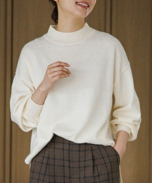 SHOO・LA・RUE（シューラルー）の「◆シンプルなデザインで着回し力抜群！ウール混ハイネック ニット（ニット/セーター・レディース・イエロー/ライトグレー/ピンク系/ブラック/ホワイト系/ブルー・00）」の7枚目の写真