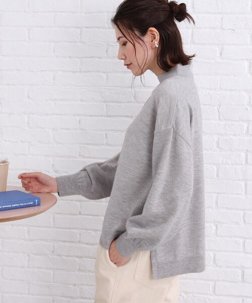 SHOO・LA・RUE（シューラルー）の「◆シンプルなデザインで着回し力抜群！ウール混ハイネック ニット（ニット/セーター・レディース・イエロー/ライトグレー/ピンク系/ブラック/ホワイト系/ブルー・00）」の9枚目の写真