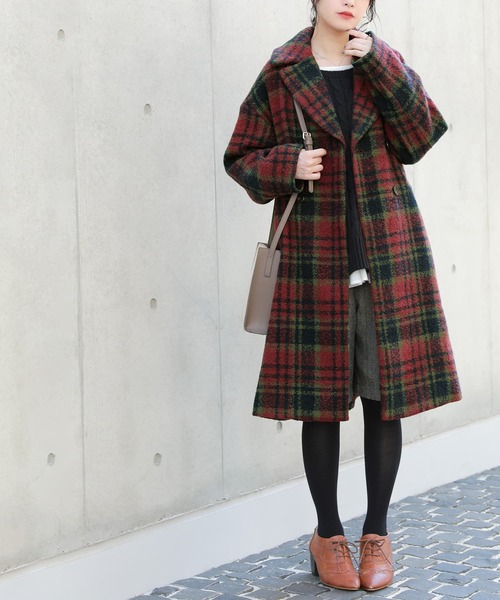 osharewalker（オシャレウォーカー）の「『チェック柄ブークレテーラードコート』（チェスターコート・レディース・ネイビー/レッド・FREE）」の3枚目の写真