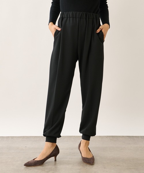 OUVRAGE CLASSE(ウヴラージュクラス)の「センタープレスジョガーパンツ(その他パンツ・レディース・ブラック/グレイッシュベージュ・FREE)」の21枚目の写真