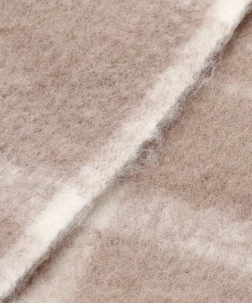 3.3 Field Trip (3.3フィールドトリップ)の「【UNISEX】3.3Field Trip/シンプルチェックマフラー 2180760(マフラー・レディース・ベージュ/ブラック/ブルー・FREE)」の8枚目の写真