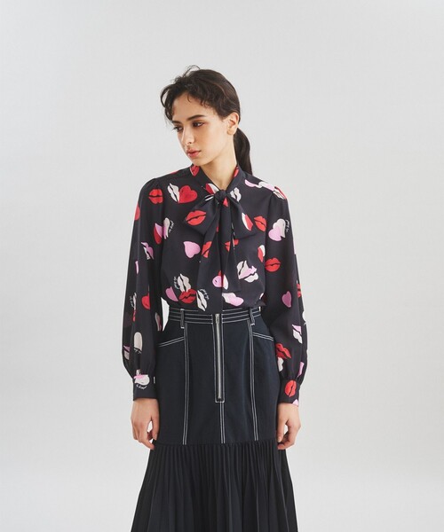 GRACE CONTINENTAL（グレースコンチネンタル）の「リッププリント