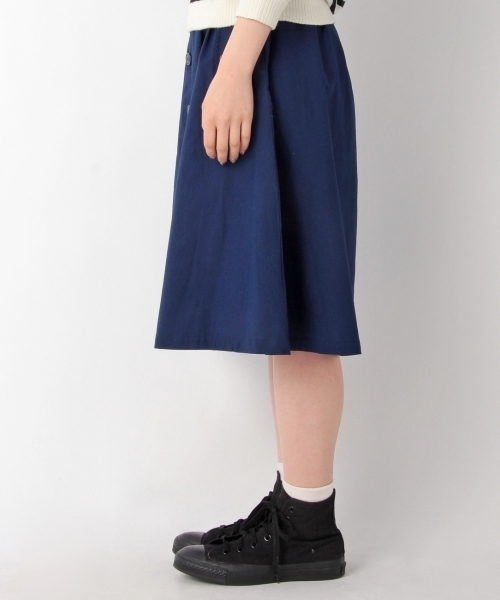 THE EMPORIUM（ジエンポリアム）の「前ボタンミディスカート（スカート・レディース・ホワイト/ベージュ/ブルー/ブルー系1・38）」の9枚目の写真