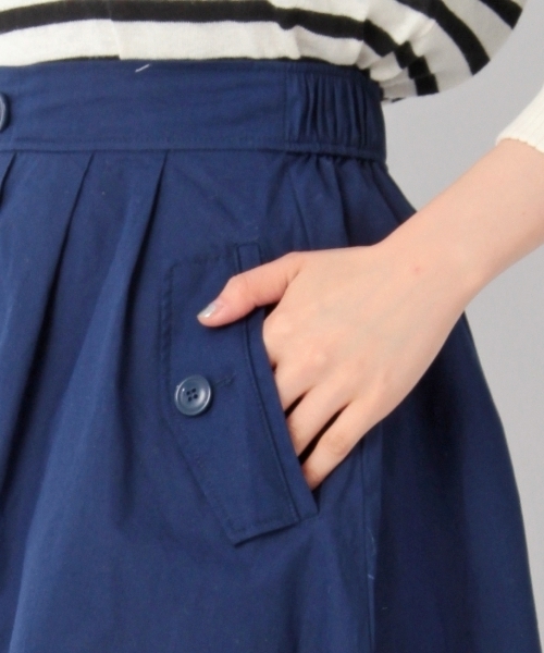 THE EMPORIUM（ジエンポリアム）の「前ボタンミディスカート（スカート・レディース・ホワイト/ベージュ/ブルー/ブルー系1・38）」の11枚目の写真