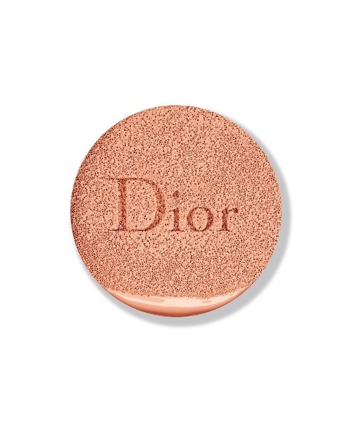 Dior(ディオール)の「ディオール スノー UV シールド クッション (SPF50/PA+++)(ファンデーション・レディース・C10/C07/C03・FREE)」の6枚目の写真