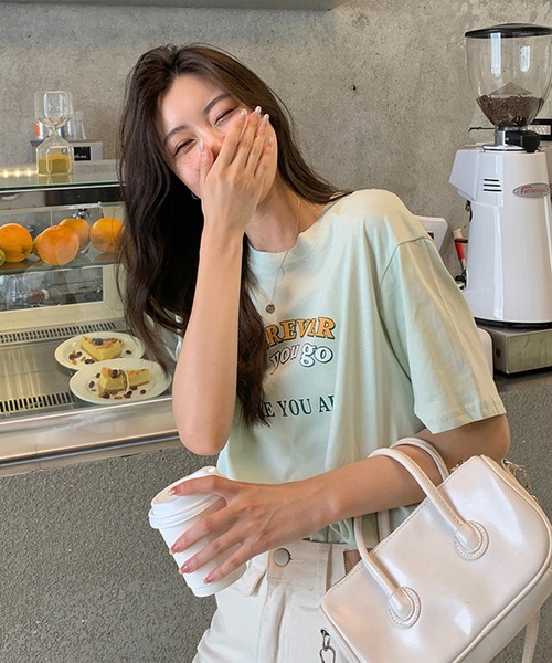 LYEON（リヨン）の「ロゴTシャツ（Tシャツ/カットソー・レディース・ホワイト/ベージュ/グリーン・FREE）」の16枚目の写真