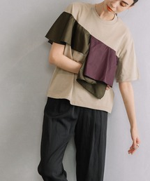 フリルデザイントップス