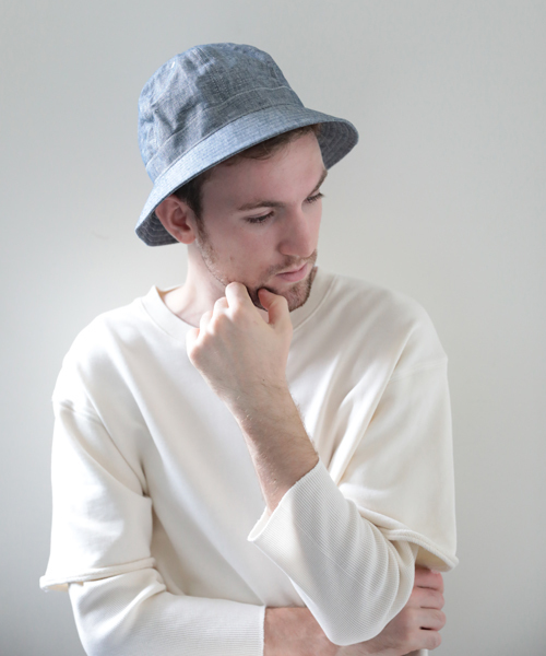 Denime（ドゥニーム）の「CHAMBRAY HAT/シャンブレーハット（ハット・メンズ・ライトインディゴブルー/インディゴブルー・FREE）」の14枚目の写真
