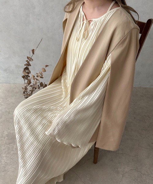 apres jour clair(アプレジュールクレア)の「【apres jour clair】2wayプリーツワンピース【ZOZOTOWN限定アイテム】(ワンピース・レディース・ベージュ/ダークブラウン/ライトベージュ/アイボリー・X-LARGE/フリー)」の14枚目の写真