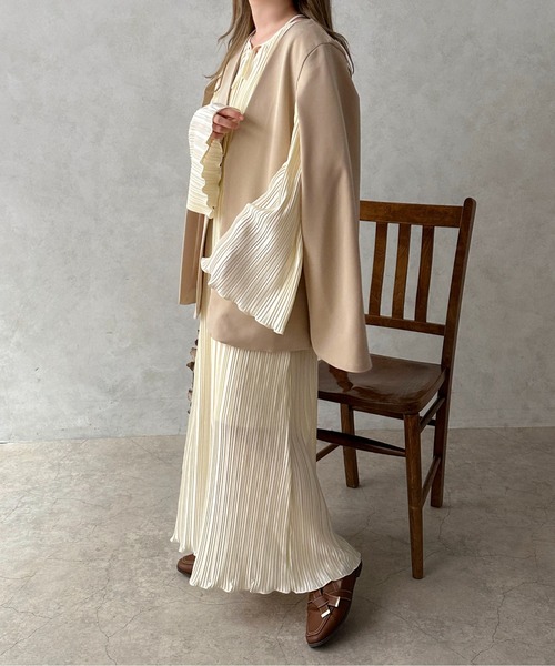 apres jour clair(アプレジュールクレア)の「【apres jour clair】2wayプリーツワンピース【ZOZOTOWN限定アイテム】(ワンピース・レディース・ベージュ/ダークブラウン/ライトベージュ/アイボリー・X-LARGE/フリー)」の22枚目の写真