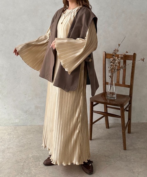 apres jour clair(アプレジュールクレア)の「【apres jour clair】2wayプリーツワンピース【ZOZOTOWN限定アイテム】(ワンピース・レディース・ベージュ/ダークブラウン/ライトベージュ/アイボリー・X-LARGE/フリー)」の9枚目の写真
