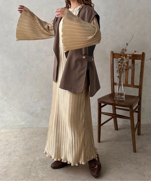 apres jour clair(アプレジュールクレア)の「【apres jour clair】2wayプリーツワンピース【ZOZOTOWN限定アイテム】(ワンピース・レディース・ベージュ/ダークブラウン/ライトベージュ/アイボリー・X-LARGE/フリー)」の10枚目の写真