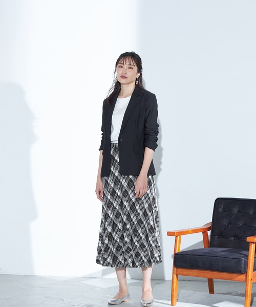 A/C DESIGN BY ALPHA CUBIC（エーシーデザインバイアルファキュービック）の「【接触冷感】七分袖Tシャツ（Tシャツ/カットソー・レディース・オフホワイト/ライトグレー・M/L）」の18枚目の写真