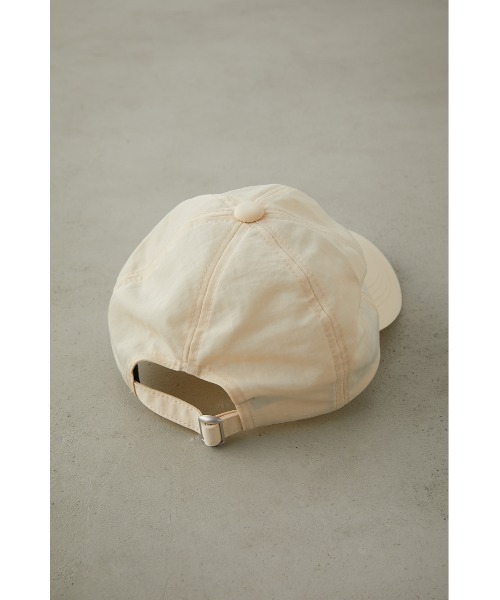 AZUL by moussy(アズールバイマウジー)の「WASHER MATERIAL LIGHT CAP/ウォッシャーマテリアルライトキャップ(キャップ・レディース・カーキ/アイボリー/ネイビー・FREE)」の19枚目の写真