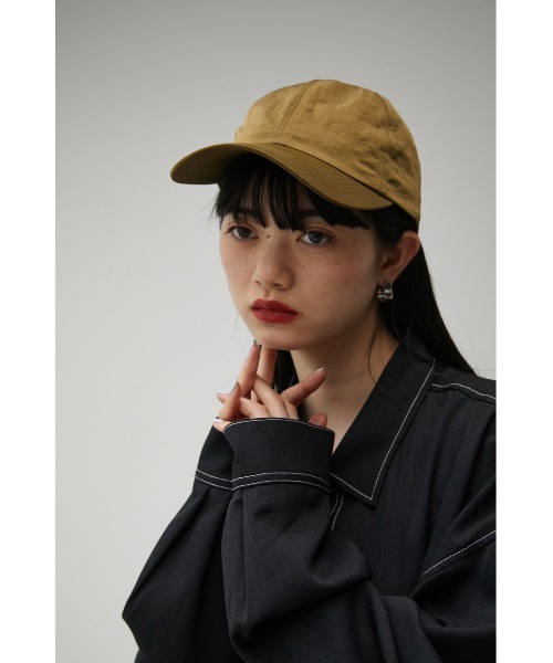 AZUL by moussy(アズールバイマウジー)の「WASHER MATERIAL LIGHT CAP/ウォッシャーマテリアルライトキャップ(キャップ・レディース・カーキ/アイボリー/ネイビー・FREE)」の21枚目の写真