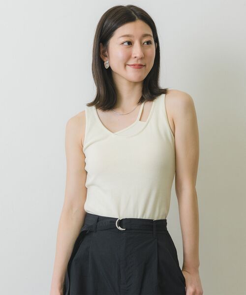 RETRO GIRL（レトロガール）の「カップ付きテレコタンク（タンクトップ・レディース・ブラック/ブルー/オフホワイト/ピンク・FREE）」の2枚目の写真