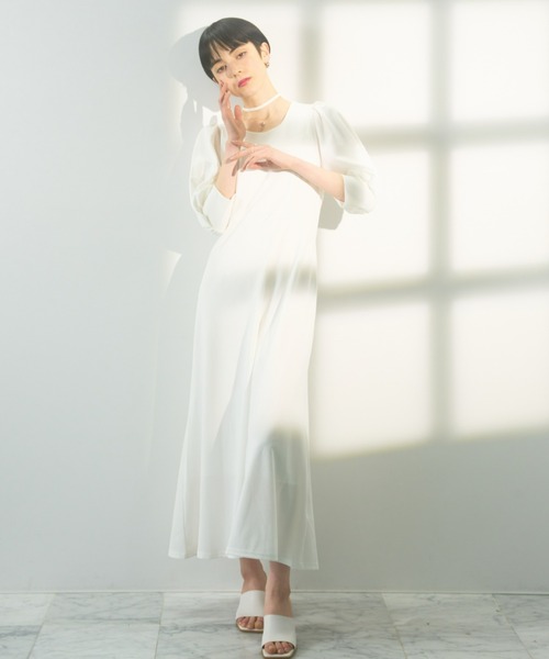 DRWCYS（ドロシーズ）の「チョーカー風 ロングフレアワンピ  Tuker-style long flared dress（ワンピース・レディース・オフホワイト/ブラック/ベージュ・FREE）」の7枚目の写真