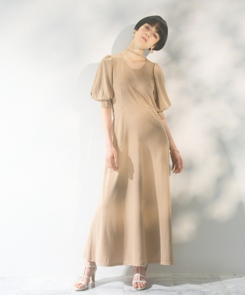 DRWCYS（ドロシーズ）の「チョーカー風 ロングフレアワンピ  Tuker-style long flared dress（ワンピース・レディース・オフホワイト/ブラック/ベージュ・FREE）」の22枚目の写真