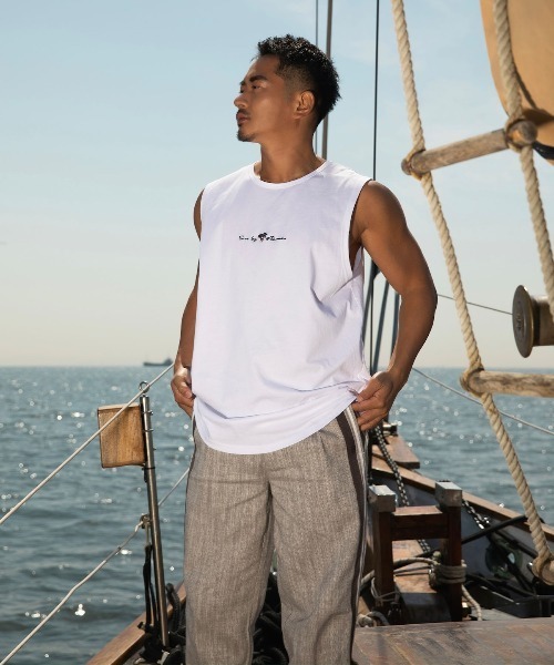 SUNS by #Re:room(サンズバイリルーム)の「ロゴエンブロイダリーノースリーブ(Tシャツ/カットソー・メンズ・テラコッタ/ダークブルー/ホワイト/ブラック・SMALL/MEDIUM)」の5枚目の写真