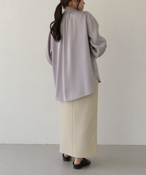 CLEIO（クレイオ）の「【CLEIO】ピンタックサテンシャツ（シャツ/ブラウス・レディース・アイボリー/ライトカーキ/サックスブルー・FREE）」の9枚目の写真