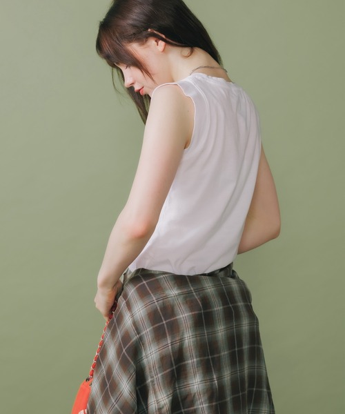 CAL．Berries（カルベリーズ）の「CAL．Berries/カルベリーズ COATSAL TEE  ノースリーブTシャツ（タンクトップ・レディース・サンドベージュ/ブラック/レモンイエロー/ホワイト・S）」の13枚目の写真