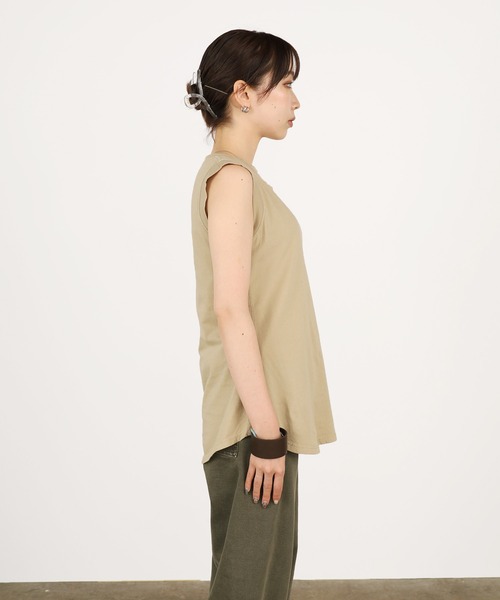 CAL．Berries（カルベリーズ）の「CAL．Berries/カルベリーズ COATSAL TEE  ノースリーブTシャツ（タンクトップ・レディース・サンドベージュ/ブラック/レモンイエロー/ホワイト・S）」の22枚目の写真