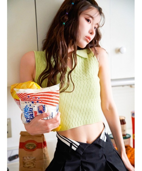 Darich(ダーリッチ)の「ウエストデザインプリーツミニスカート(スカート・レディース・ブラック/ホワイト・S/M)」の11枚目の写真