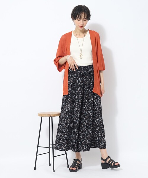 SHOO・LA・RUE（シューラルー）の「◆サッと羽織れる ボタンレス カーディガン（カーディガン/ボレロ・レディース・ホワイト系/ライトベージュ/ブルー/ダークオレンジ・00）」の17枚目の写真