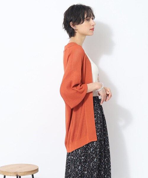 SHOO・LA・RUE（シューラルー）の「◆サッと羽織れる ボタンレス カーディガン（カーディガン/ボレロ・レディース・ホワイト系/ライトベージュ/ブルー/ダークオレンジ・00）」の21枚目の写真