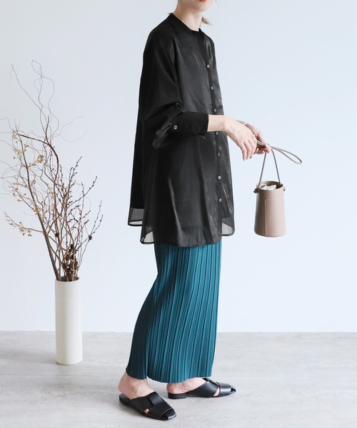 reca(レカ)の「オーガンジーレイヤードブラウス(シャツ/ブラウス・レディース・ブラック/ダークグリーン/グレイッシュベージュ/カーキブラウン/チャコールグレー/キャメル・M)」の13枚目の写真