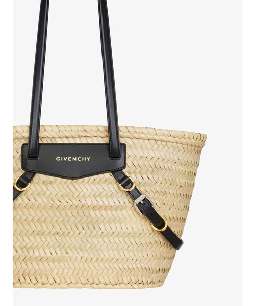 GIVENCHY（ジバンシイ）の「ヴォワイユー バスケット スモール ラフィア（トートバッグ・レディース・アイボリー/ブラック・FREE）」の4枚目の写真