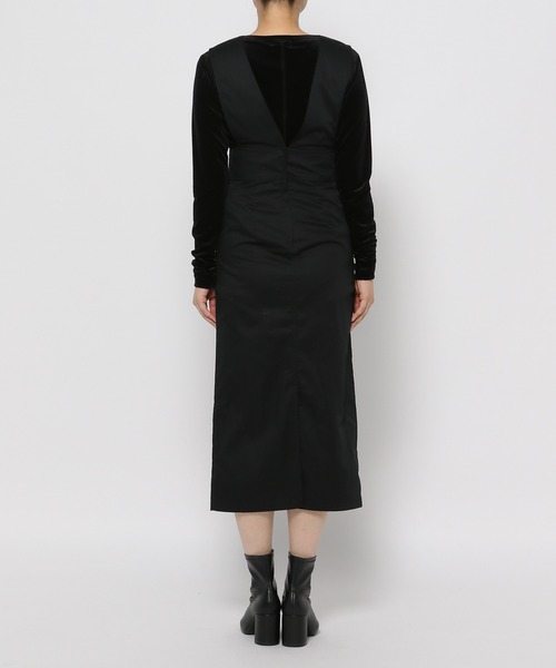 LOWRYS FARM(ローリーズファーム)の「Vアキジャンスカ(ジャンパースカート・レディース・チャコール/アイボリー/ブラック/グレー・マルチサイズ)」の7枚目の写真