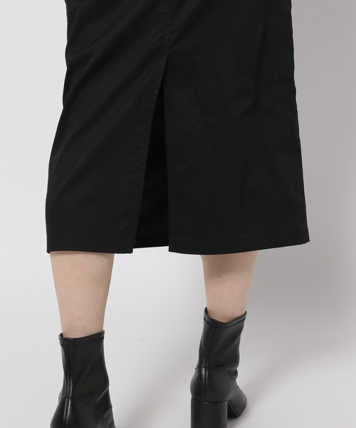 LOWRYS FARM(ローリーズファーム)の「Vアキジャンスカ(ジャンパースカート・レディース・チャコール/アイボリー/ブラック/グレー・マルチサイズ)」の9枚目の写真