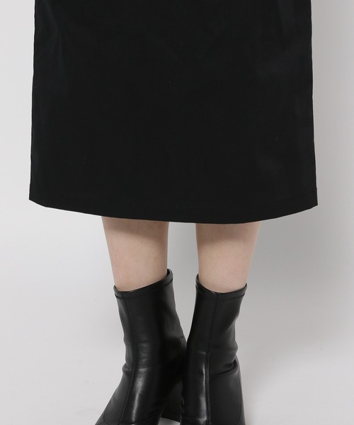 LOWRYS FARM(ローリーズファーム)の「Vアキジャンスカ(ジャンパースカート・レディース・チャコール/アイボリー/ブラック/グレー・マルチサイズ)」の12枚目の写真