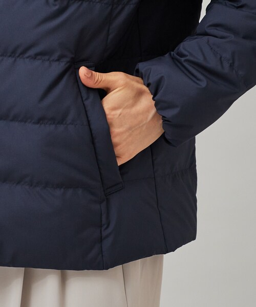 SHOO・LA・RUE(シューラルー)の「◆【着る 続く エコ】軽くて 洗える ライトダウンジャケット【CIRCRIC】(ダウンジャケット/コート・レディース・キャメル/ライトベージュ/ダークネイビー/ナチュラル・05/03/01/02/06/04)」の9枚目の写真