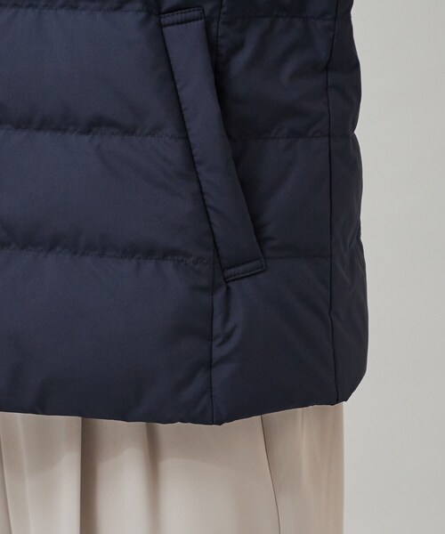 SHOO・LA・RUE(シューラルー)の「◆【着る 続く エコ】軽くて 洗える ライトダウンジャケット【CIRCRIC】(ダウンジャケット/コート・レディース・キャメル/ライトベージュ/ダークネイビー/ナチュラル・05/03/01/02/06/04)」の10枚目の写真