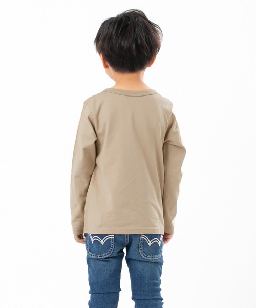 chil2（チルツー）の「全20色 コットン100％ 無地ロンT（Tシャツ/カットソー・キッズ・グレイッシュブルー/ベージュ/カーキ/グリーン/ブラック/マスタード/オレンジ/ラベンダー/オレンジ系その他/ライトイエロー/チャコールグレー/ワインレッド/ネイビー/サックスブルー/グレー/ホワイト/クリーム/スモークピンク/ミント/レッド・90cm/150cm/110cm/140cm/120cm/160cm/80ｃｍ/130cm/100cm）」の22枚目の写真