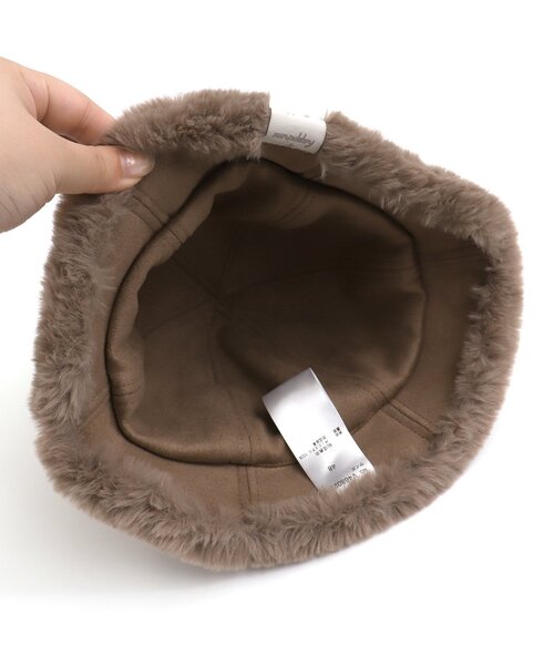 apres les cours（アプレレクール）の「リバーシブルファーバケットハット（ハット・キッズ・ブラウン/アイボリー・54/48/50/52）」の7枚目の写真