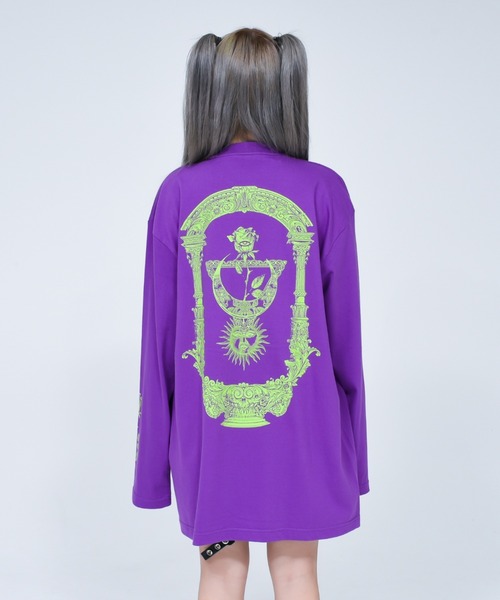 REFLEM(レフレム)の「『REFLEM/レフレム』薔薇プリントL/S Tee/ロングスリーブカットソー(Tシャツ/カットソー・レディース・ブラック×ホワイト/ブラック×パープル/パープル・FREE)」の18枚目の写真