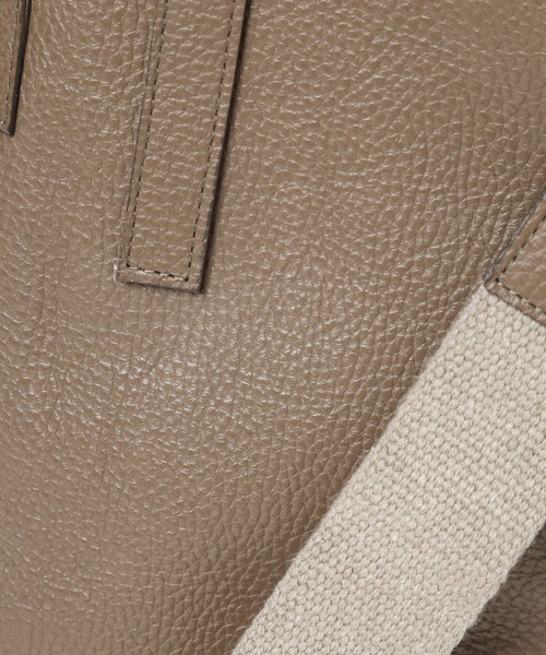 Curensology(カレンソロジー)の「Curensology(カレンソロジー)/レザーヘルメットバッグ(ショルダーバッグ・レディース・モカ/ブラック/キャメル・FREE)」の8枚目の写真