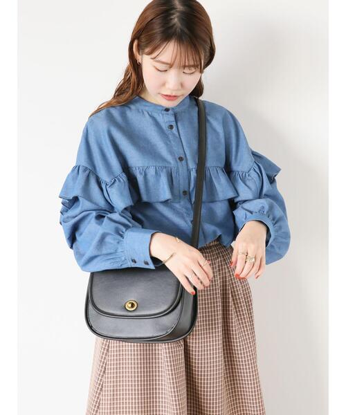 ehka sopo（エヘカソポ）の「スクエア切替フリルブラウス（シャツ/ブラウス・レディース・ネイビー/ベージュ/ブルー/キャメル・F）」の3枚目の写真