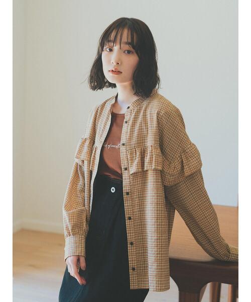 ehka sopo（エヘカソポ）の「スクエア切替フリルブラウス（シャツ/ブラウス・レディース・ネイビー/ベージュ/ブルー/キャメル・F）」の10枚目の写真