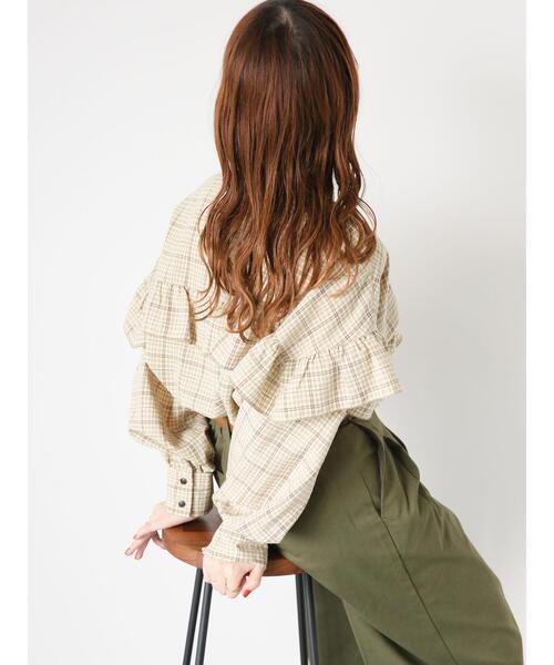ehka sopo（エヘカソポ）の「スクエア切替フリルブラウス（シャツ/ブラウス・レディース・ネイビー/ベージュ/ブルー/キャメル・F）」の22枚目の写真