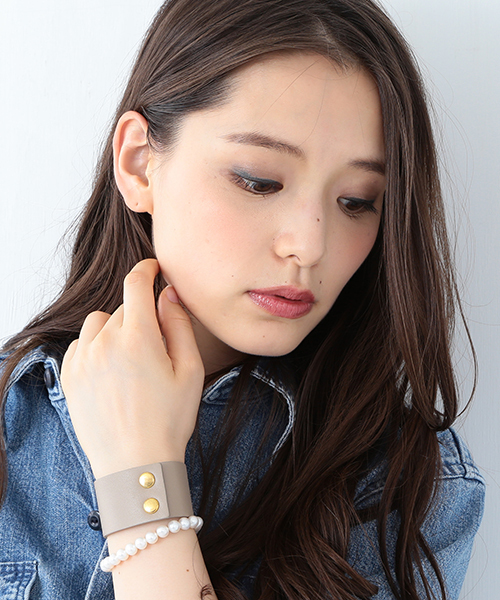 Demi-Luxe BEAMS（デミルクス ビームス）の「CADEAUX / レザー＆パール 