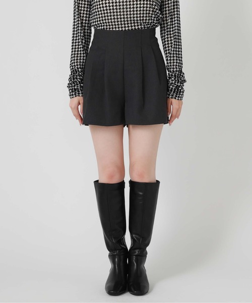 archives（アルシーヴ）の「ＨＷタックショートパンツ（その他パンツ・レディース・チャコールグレー/ブラック/アイボリー・MEDIUM）」の4枚目の写真