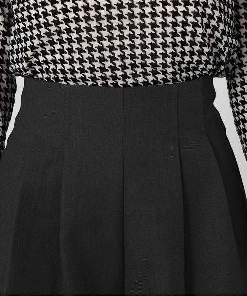 archives（アルシーヴ）の「ＨＷタックショートパンツ（その他パンツ・レディース・チャコールグレー/ブラック/アイボリー・MEDIUM）」の7枚目の写真