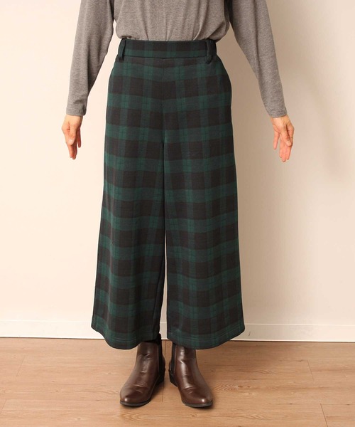 MB mint breeze(エムビーミントブリーズ)の「【LL~6L 大きいサイズ】【WEB・一部店舗限定】 裏起毛 クロップド ワイドパンツ(その他パンツ・レディース・チャコールグレー/ブラック/グリーン・3L/4L/5L/LL)」の19枚目の写真
