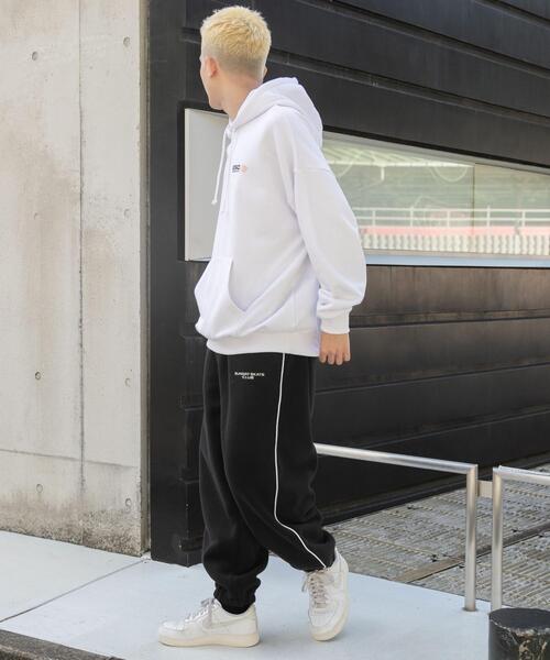 WEGO（ウィゴー）の「WEGO/フリースパイピングトラックパンツ（スウェットパンツ・メンズ・ブラック・MEDIUM/LARGE）」の12枚目の写真