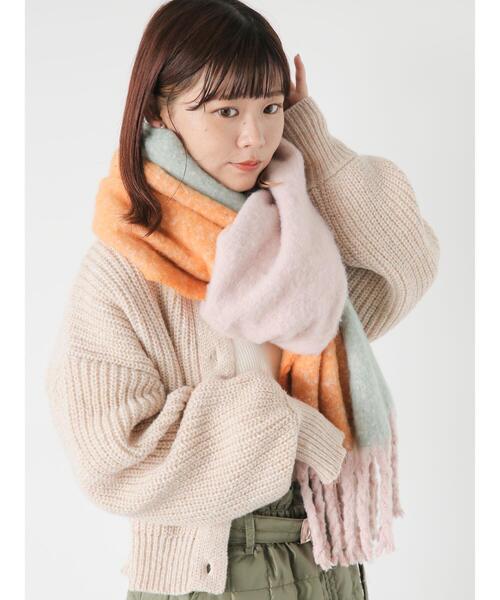 ehka sopo（エヘカソポ）の「グラデーションふわもこフリンジ